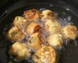 Chatpatta Mango Paani Pakodi recipe step 1 photo