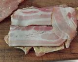Töltött karaj, baconba tekerve, Meggle főzőkrémes mustármártással.#gluténmentes #tejmentes recept fázis 3 fotója
