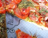 Une image de l'étape 7 de Tarte fine aux tomates 🍅 pesto jambon cru.
