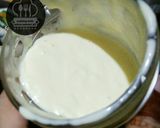 A picture of step 3 of Chicken roll paratha with garlic mayo sauce.