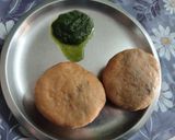 A picture of step 5 of Matar kachori.