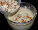 Foto del paso 7 de la receta: Bizcochuelo (de cajita) con peras
