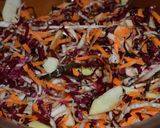Foto del paso 3 de la receta: Ensalada de radicchio, manzana y zanahoria