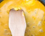 Foto langkah ke 3 dari resep Scramble egg.
