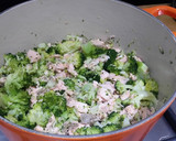 Foto del paso 4 de la receta: Pastel de salmón y brócoli con boniato