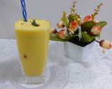 A picture of step 3 of Mango milk shake.
