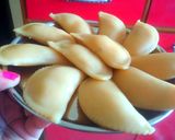 A picture of step 19 of Mawa Gujiya.