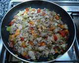 Foto del paso 2 de la receta Berenjenas rellenas de carne mixta y verduras