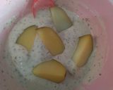 Foto langkah ke 4 dari resep Fried Potatoes Wedges.