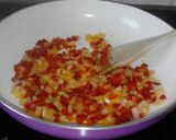 Foto del paso 1 de la receta: Revuelto de berenjenas con atún