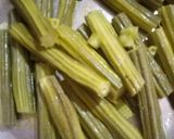 સરગવાનું લોટ વાળું શાક (Drumstick Besan Shak Recipe In Gujarati) રેસીપી સ્ટેપ1ફોટો