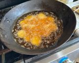 A picture of step 1 of Easy Chicken Afritada.