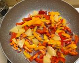 A picture of step 4 of Tofu and Pineapple Stir-Fry.