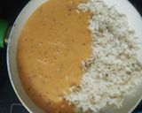 A picture of step 2 of Tomato Meggi soup.