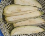 A picture of step 2 of Eggplant Bahari.