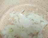 عکس مرحله 1 از دستور خورشت قیمه رشتی