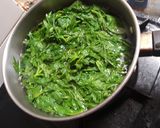 Foto langkah ke 1 dari resep Urap daun kenikir dan kacang panjang.