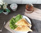 Foto langkah ke 4 dari resep Egg Melt Sandwich.