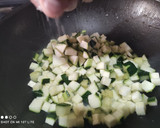 Foto del paso 4 de la receta: Paleta cocida Ahumada con calabacín y cebolla salteados