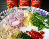 รูปขั้นตอนการทำที่ 1 ของ ยำปลาแมคเคอเรล