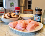 Foto del paso 1 de la receta: Pollo en salsa de cava y estragón con champiñones