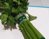 Foto langkah ke 1 dari resep Celery Juice / Jus Seledri.