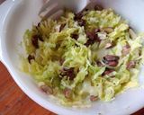 Foto del paso 2 de la receta: Ensalada de repollo con almendras