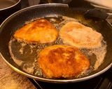 Sajttal és baconnel töltött karaj recept fázis 4 fotója