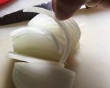 Foto del paso 2 de la receta: Caldo de hongos y mezcal