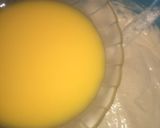 Foto langkah ke 3 dari resep Marmer cake Lembut.