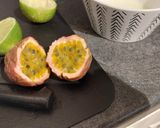 Une image de l'étape 1 de Avocat et St Jacques vinaigrette au fruit de la passion.