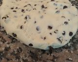 Foto del paso 6 de la receta: Galletitas con chips 🍪