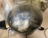 A picture of step 3 of Japanese Shijimi Mussels Miso Soup.