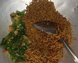 Foto langkah ke 6 dari resep Mie Goreng Satset.