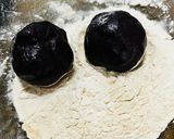 Foto langkah ke 6 dari resep 410. Mochi Tepung Ketan Hitam (masak teflon).