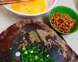 Hình bước làm 1 của món Trứng chiên cải muối