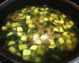 Foto del paso 3 de la receta Crema de rúcula con guisantes - veggie