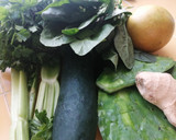 Foto del paso 1 de la receta: Jugo verde 🥒🌿🥤💚 meal prep