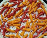 A picture of step 4 of Chicken Mortadella Cheetos pizza😋👍.