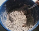 Foto langkah ke 2 dari resep Bolu pisang coklat (no.mixer).