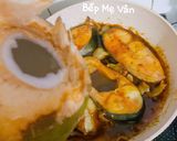 Hình bước làm 3 của món Cá hú kho nước dừa tươi