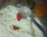 Foto langkah ke 2 dari resep 1289. Santan Keju Soto Mie.