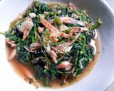 Foto langkah ke 7 dari resep Tumis Daun Singkong Ikan Asin Rebus.