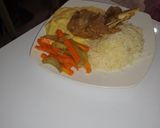 Foto del paso 6 de la receta: Medallones de pavita a la pimienta con alcachofa y yuca