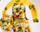 A picture of step 4 of Stuffed Cheese veggie Pav Pizza.