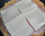 Foto del paso 2 de la receta: Tortilla de patatas rellena de jamón york y queso