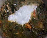 Foto langkah ke 3 dari resep Sayur santan daun singkong pedas.