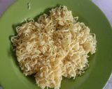 Foto langkah ke 1 dari resep Lumpia isi mie goreng lumer.