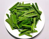 韭菜炒豬肉 にら豚的食譜步驟1照片