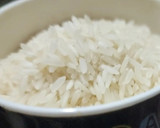 Foto del paso 2 de la receta: Huevos con arroz y verduras frescas